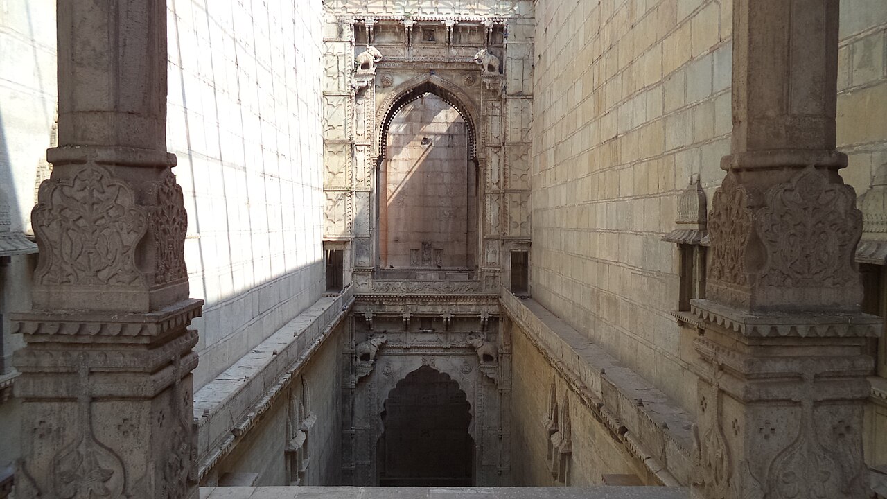 10 Most Magnificent Stepwells In India India Someday Travels