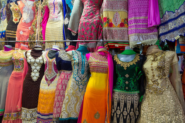 10 Best Places in Surat for Shopping in 2021 | Shopping Markets in Surat