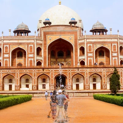 How to Avoid Tourist Traps in Delhi