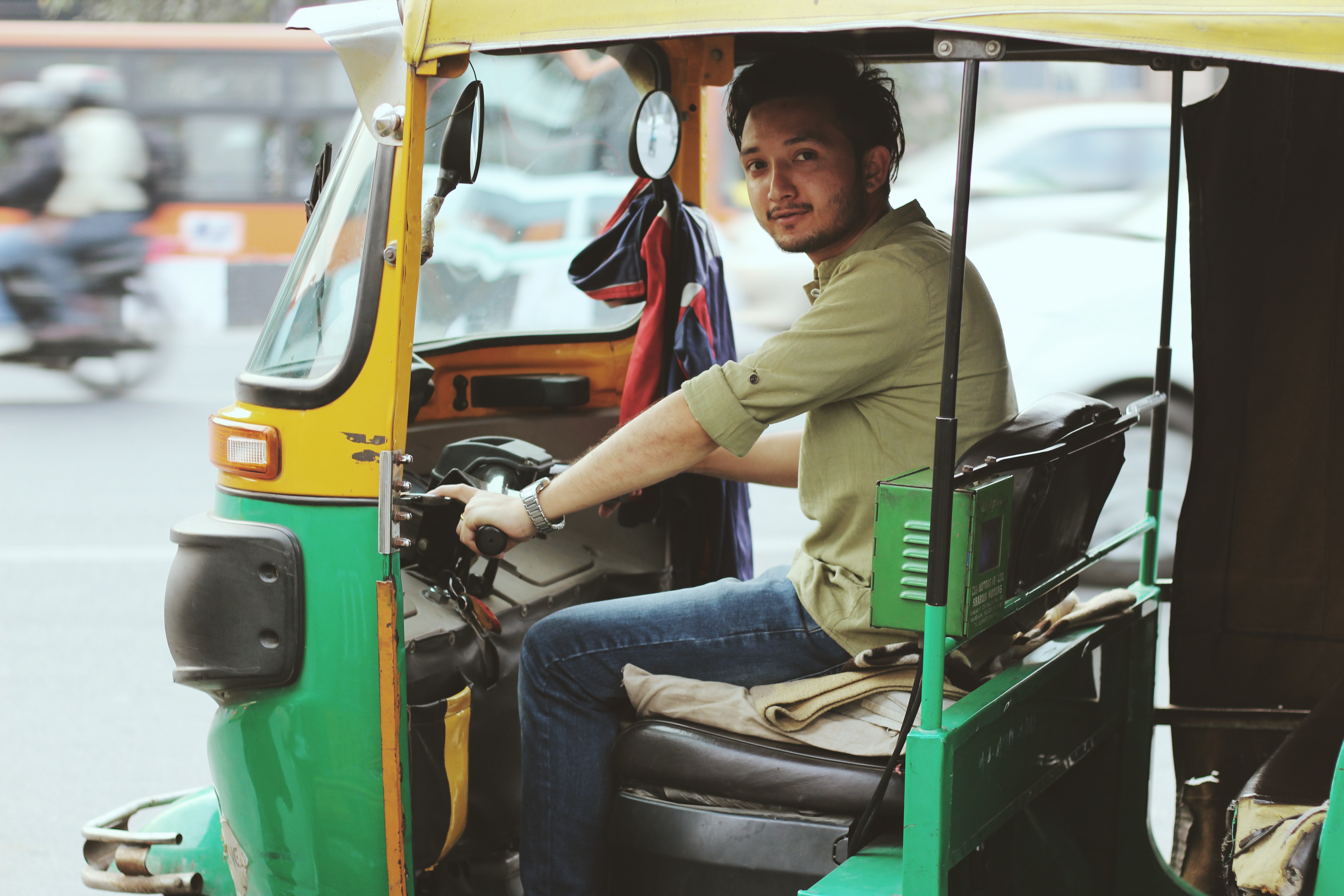 auto rickshaws in India 