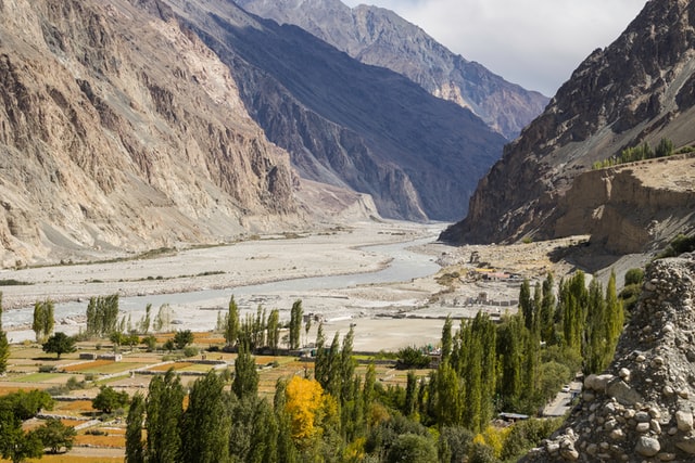 the himalayas mountain travel