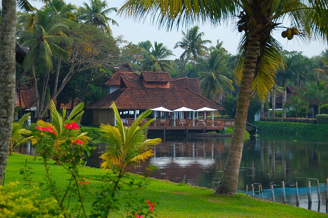 calmness of the backwaters, South Indias top luxurious hotels to stay at