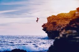 cliff jumping in hampi