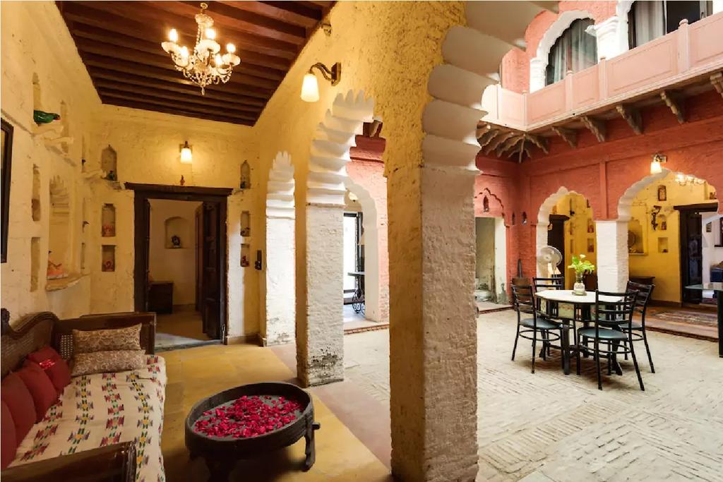 Haveli cum villa in Delhi 