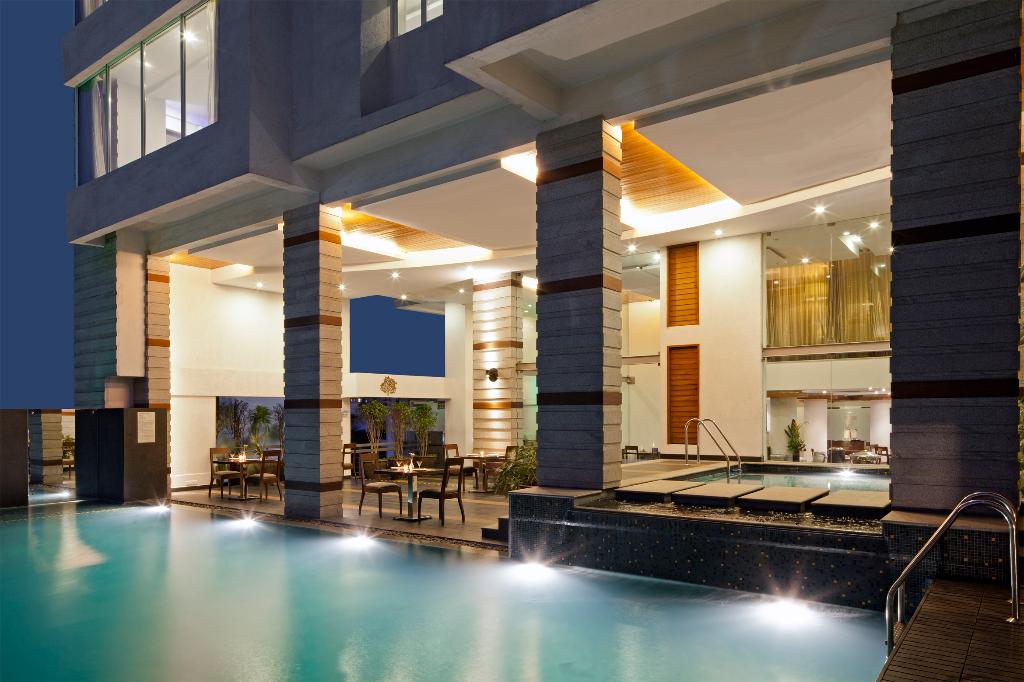 luxury stay in Bangalore