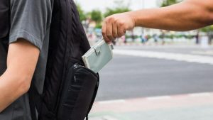 how to stay safe in india for foreigners