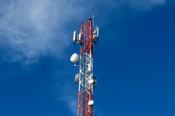 Best mobile networks in India for foreigners