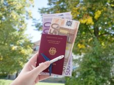 essential travel documents to carry to india