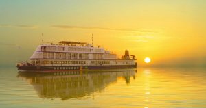 river cruises and houseboat experiences in india for foreigners