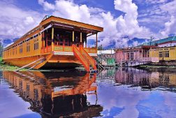 river cruises and houseboat experiences in india for foreigners